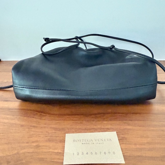 Bottega Veneta Smooth Pouch in Black - Picture 8 of 14